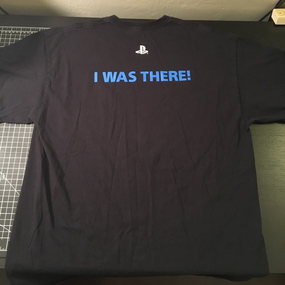 2015 PSX PlayStation Experience SF exclusive tee - Picture 3 of 4